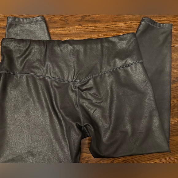 Athleta Elation Ultra High Rise Tight - Picture 3 of 5